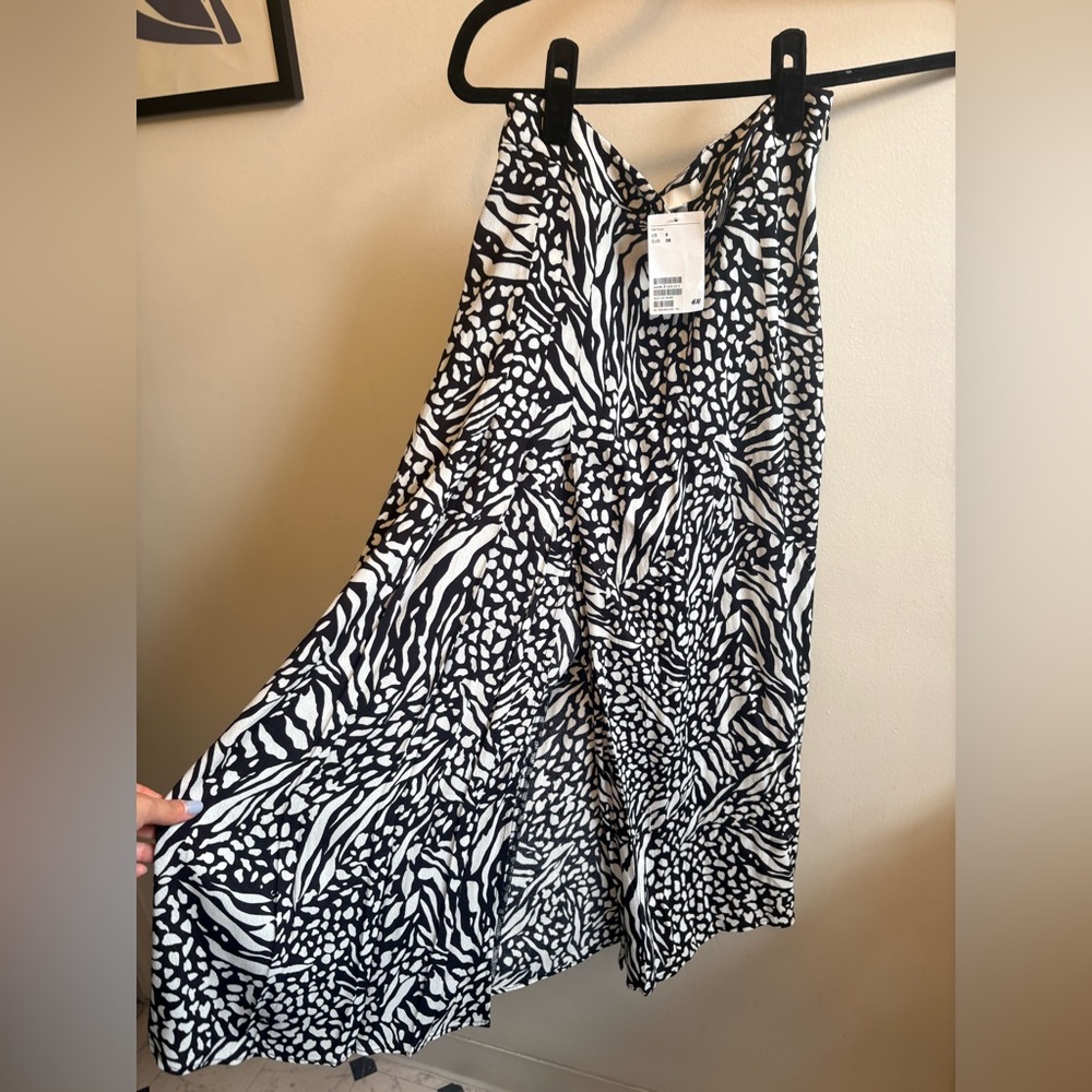 NWT H&M Animal Print Midi Skirt in Black & White